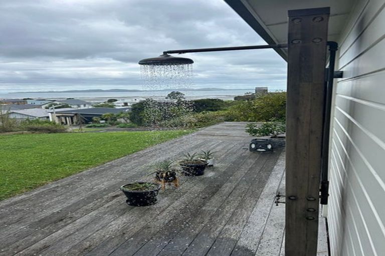 Photo of property in 9 Koru Place, Snells Beach, 0920
