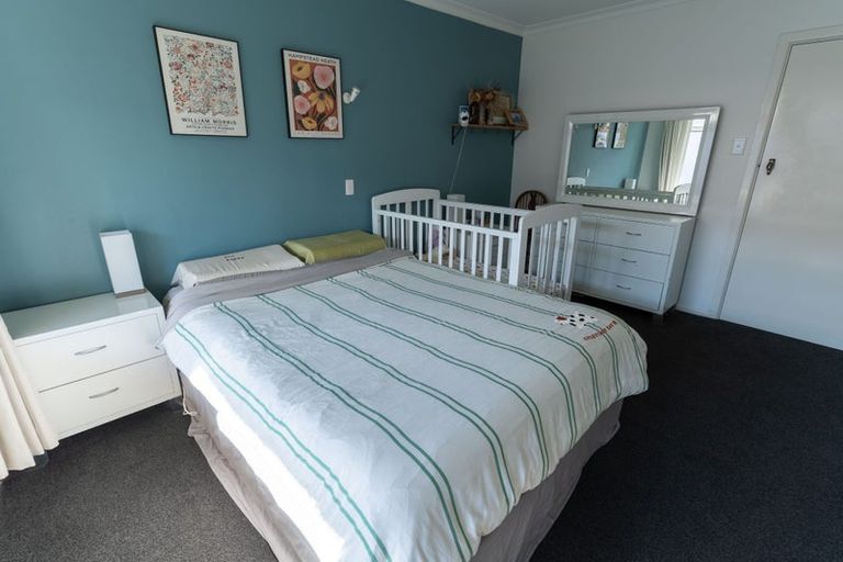 Photo of property in 2/28 Rosedale Place, Avonhead, Christchurch, 8042