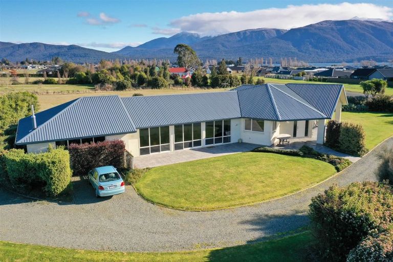 Photo of property in 56 Hawea Place, Te Anau, 9600