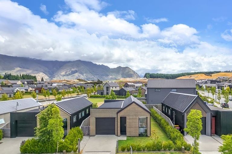 Photo of property in Northlake, 7 Lindis Road, Wanaka, 9305