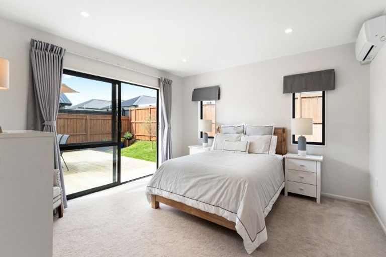 Photo of property in 24 Opouatu Avenue, Glenbrook, Waiuku, 2681