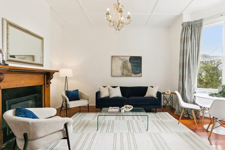 Photo of property in 51 Scarborough Terrace, Mount Victoria, Wellington, 6011