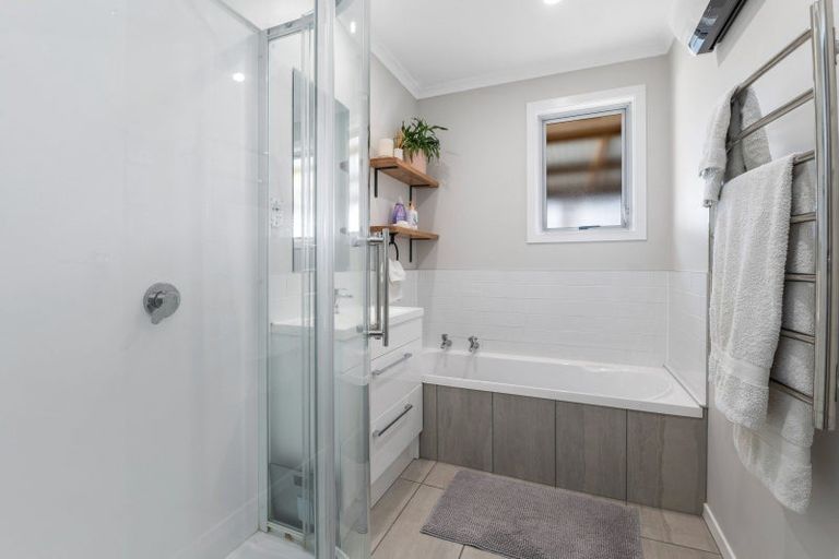 Photo of property in 21 Matuku Street, Selwyn Heights, Rotorua, 3015