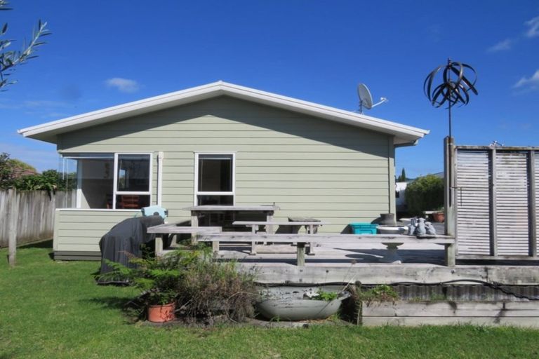 Photo of property in 3 Mayfair Close, Whitianga, 3510