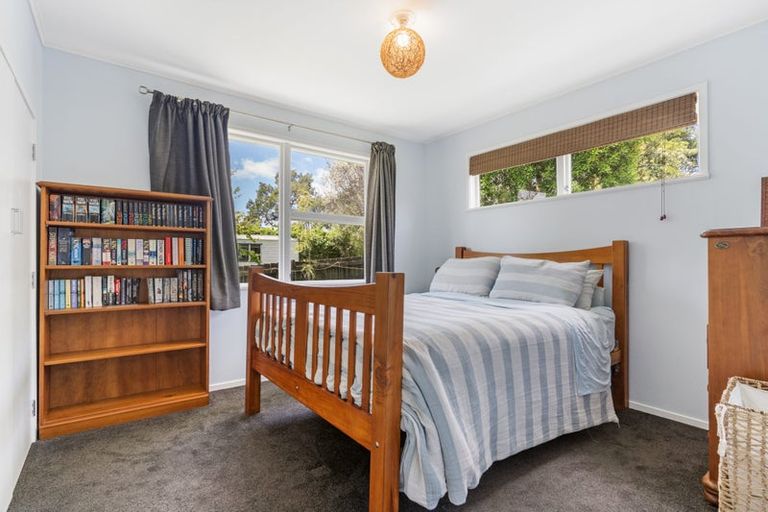 Photo of property in 69a Woodglen Road, Glen Eden, Auckland, 0602