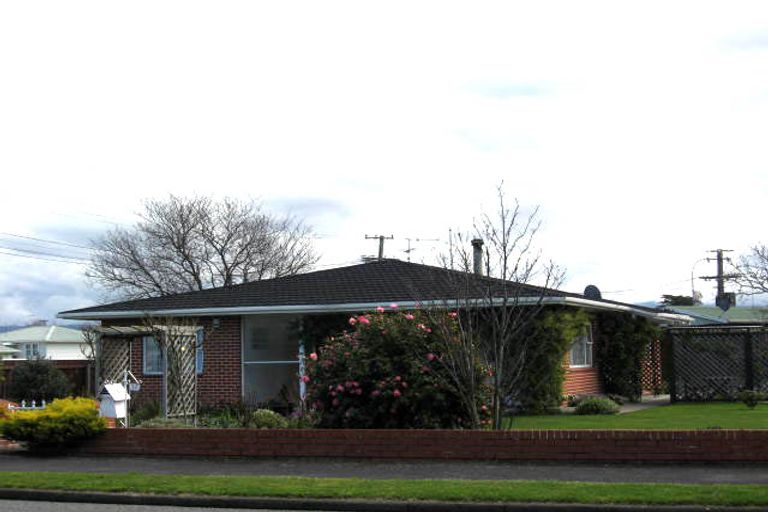 Photo of property in 16 South Road, Kuripuni, Masterton, 5810