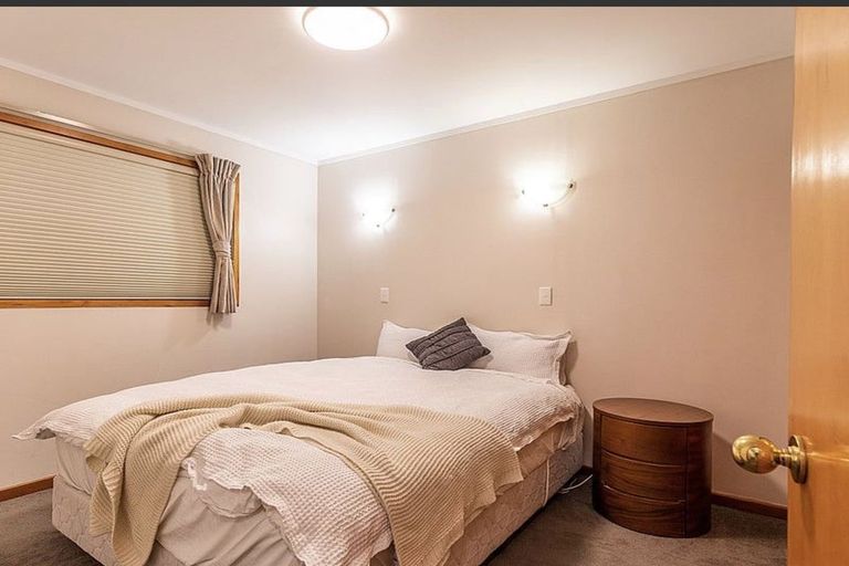 Photo of property in 1/42 Hallenstein Street, Queenstown, 9300