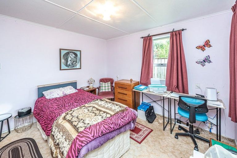 Photo of property in 5 Fookes Street, Waverley, 4510