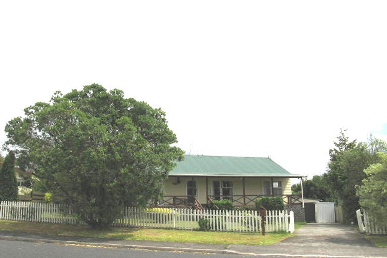 Photo of property in 58 Lynn Road, Bayview, Auckland, 0629