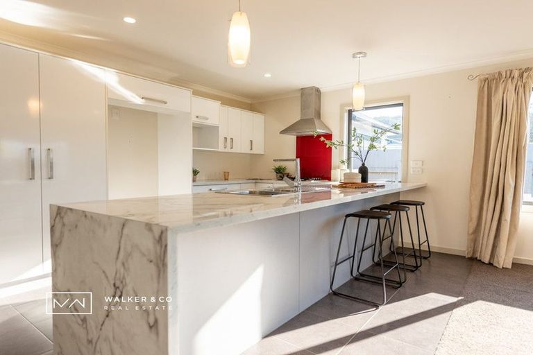 Photo of property in 98 Gibbons Street, Ebdentown, Upper Hutt, 5018