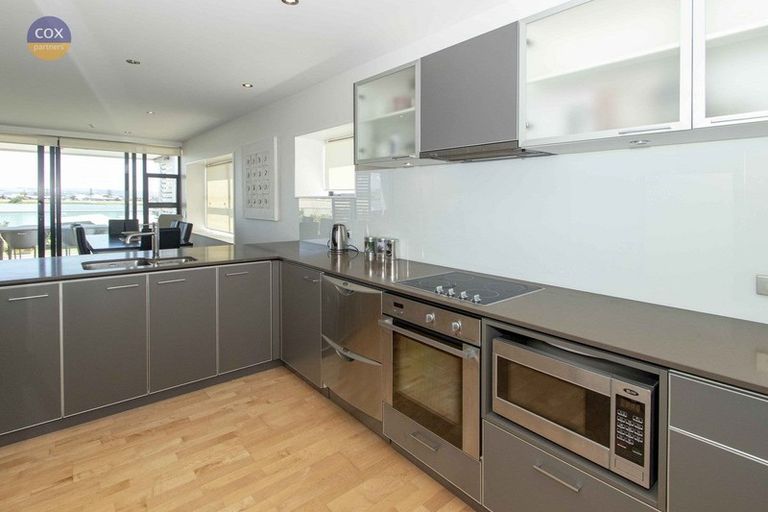 Photo of property in 301/7 Humber Street, Pandora, Napier, 4110