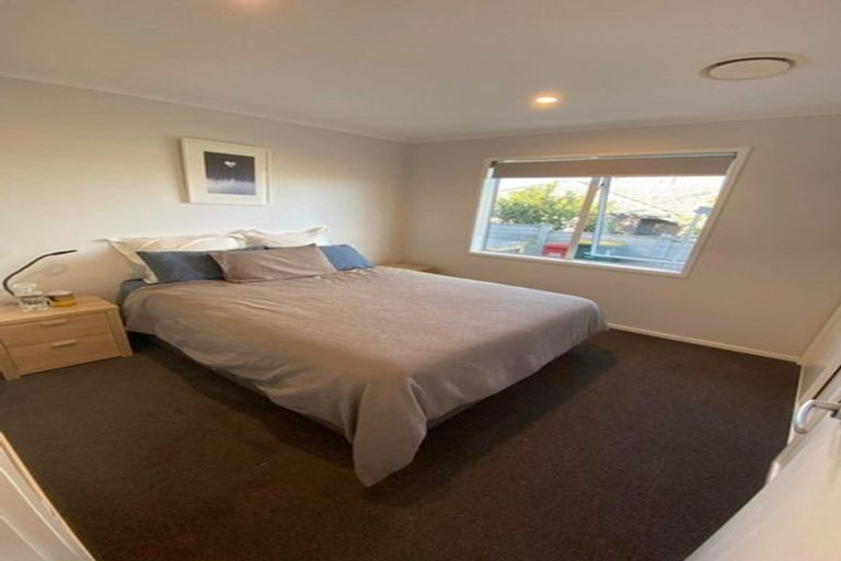 Photo of property in 9 Walnut Road, Riverhead, 0820