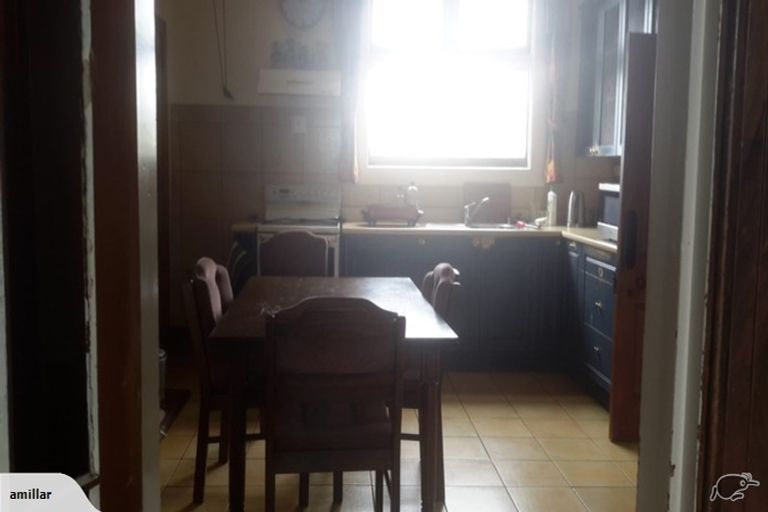 Photo of property in 174 Marine Parade, Bluff, 9814