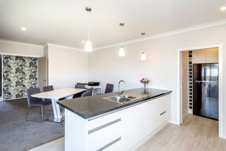 Photo of property in 12 Seagrass Place, Otaki Beach, Otaki, 5512