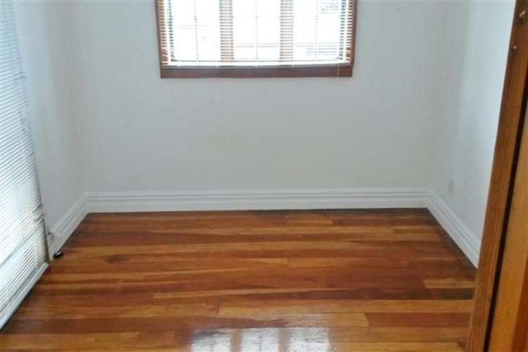 Photo of property in 55 Kamara Road, Glen Eden, Auckland, 0602