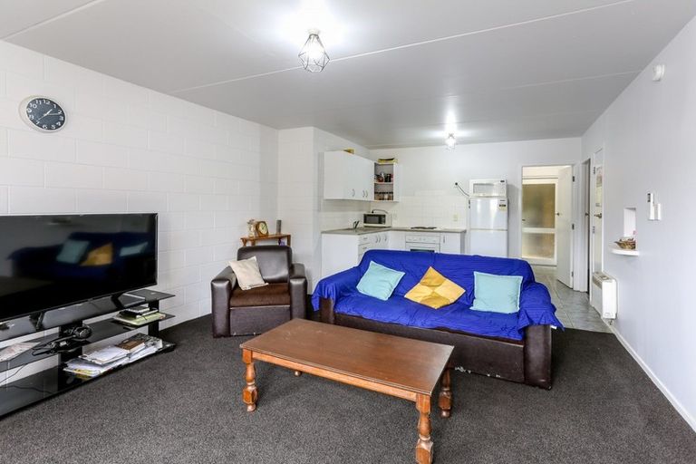 Photo of property in 2/57 Carrington Street, Lower Vogeltown, New Plymouth, 4310