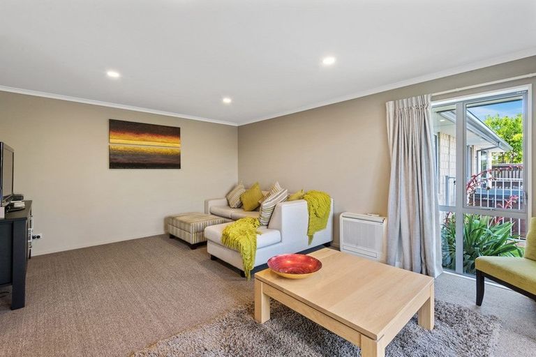 Photo of property in 40 Country Palms Drive, Halswell, Christchurch, 8025