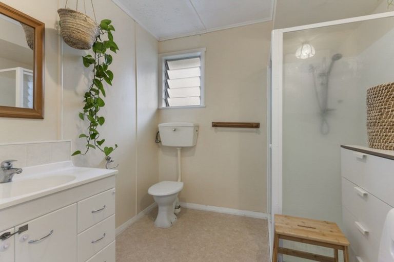 Photo of property in 105 Bell Street, Whangamata, 3620