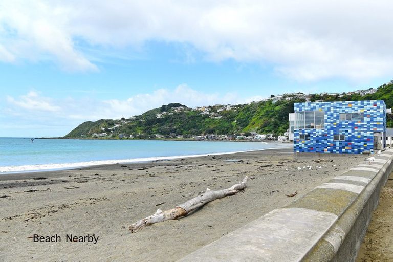 Photo of property in 8/218 Onepu Road, Lyall Bay, Wellington, 6022