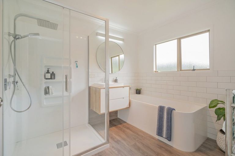 Photo of property in 78 Centennial Drive, Whitianga, 3510