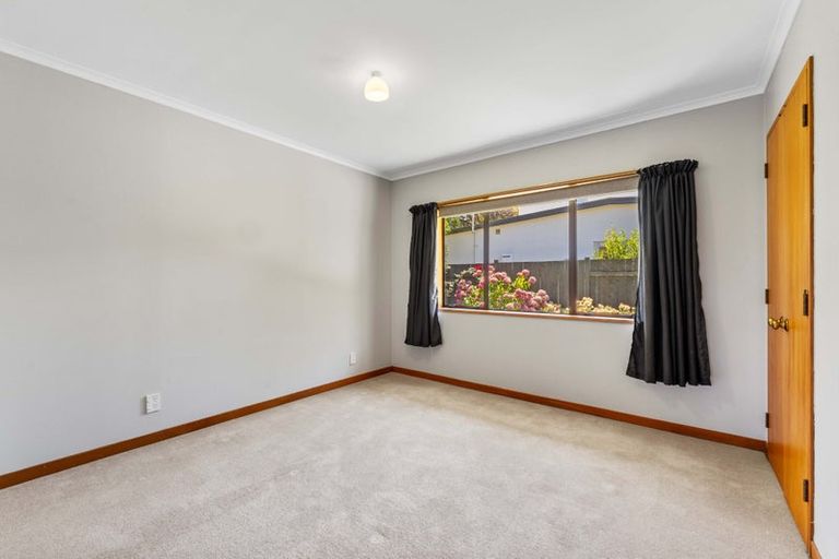 Photo of property in 3 Dresdan Court, Hokowhitu, Palmerston North, 4410