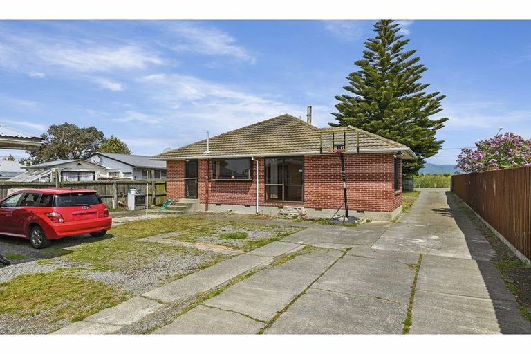 Photo of property in 415 Breezes Road, Aranui, Christchurch, 8061
