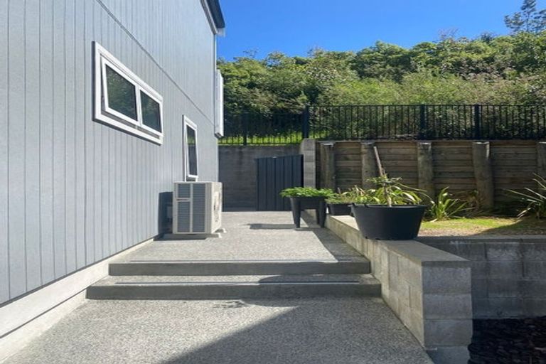Photo of property in 5 Tai Lane, Whitby, Porirua, 5024