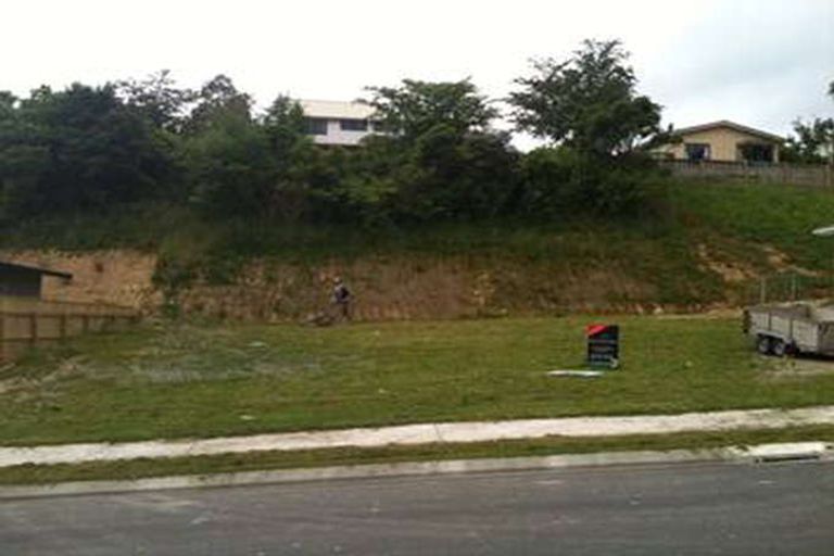 Photo of property in 8 Flotilla Place, Whitby, Porirua, 5024