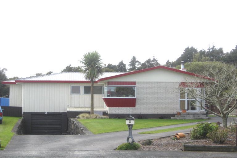 Photo of property in 6 Adrian Street, Stratford, 4332