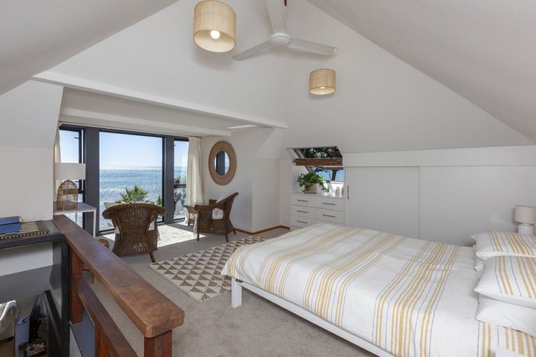 Photo of property in 84 Ames Street, Paekakariki, 5034