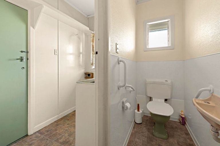 Photo of property in 330 Cambridge Road, Hillcrest, Hamilton, 3216