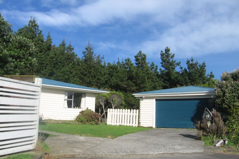 Photo of property in 56 Ernest Street, Ranui, Porirua, 5024