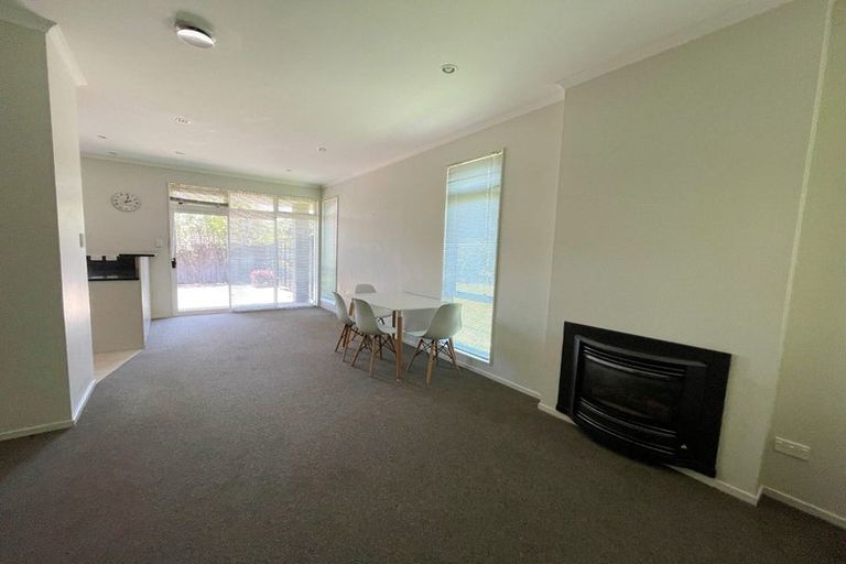 Photo of property in 1 Bartlett Drive, Silverdale, 0932