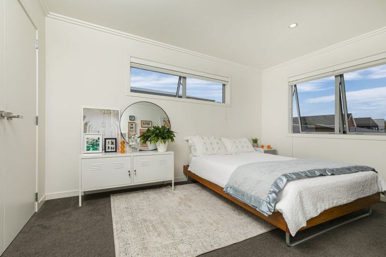 Photo of property in 19 Harakeke Road, Hobsonville, Auckland, 0616