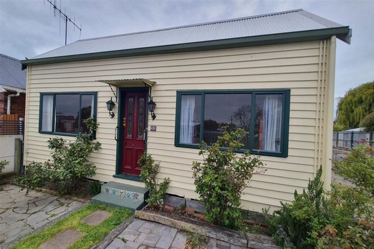 Photo of property in 30 Victoria Street, Parkside, Timaru, 7910