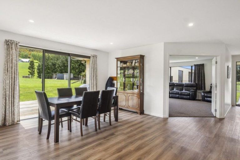 Photo of property in 30 Tara Hills Drive, North Taieri, Mosgiel, 9092