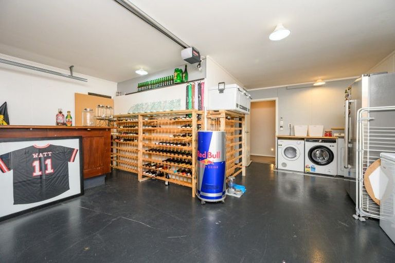 Photo of property in 7 Medallion Court, Kelvin Grove, Palmerston North, 4414