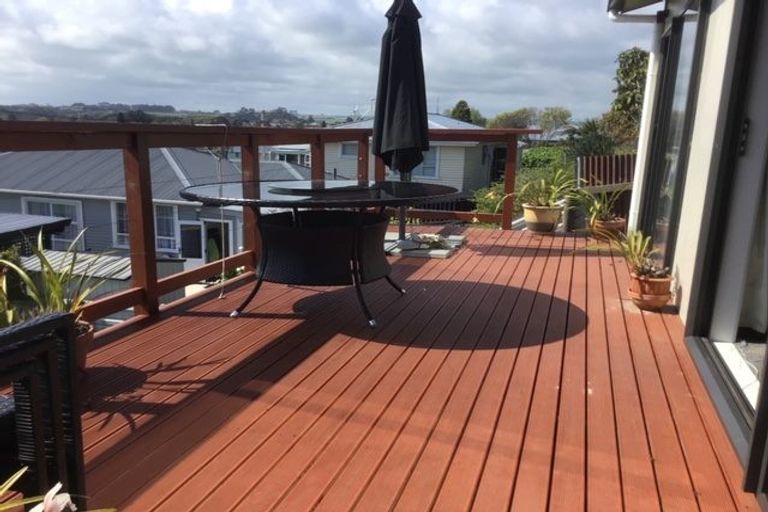 Photo of property in 73 Mould Street, Waitara, 4320