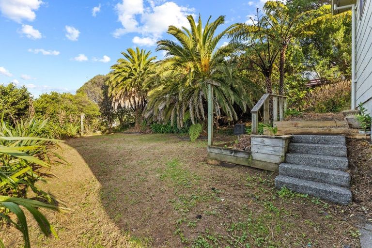 Photo of property in 5 King Crescent, Ranui, Porirua, 5024