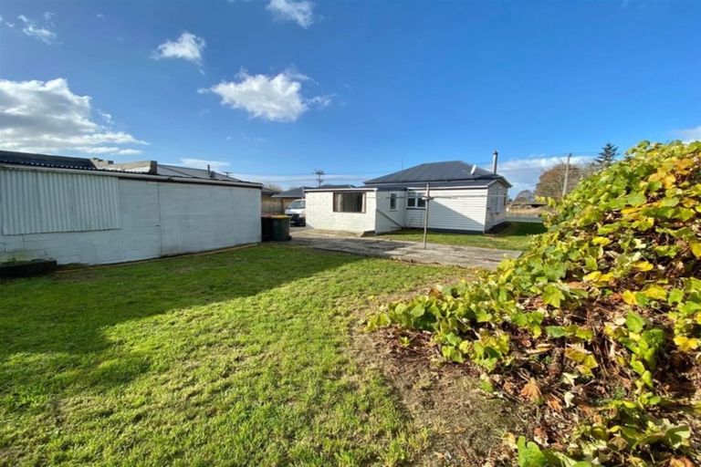 Photo of property in 16 Lanark Street, Balclutha, 9230