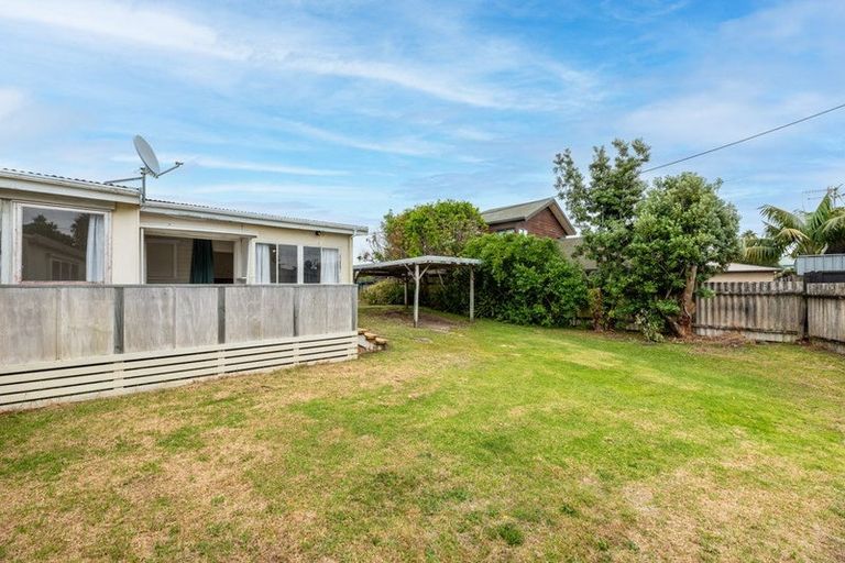 Photo of property in 240b Papamoa Beach Road, Papamoa Beach, Papamoa, 3118