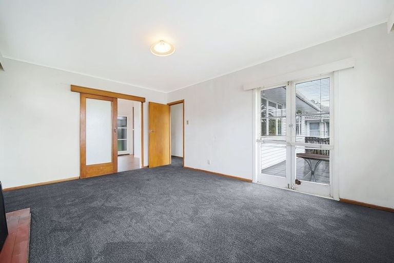 Photo of property in 136 Rathgar Road, Henderson, Auckland, 0610