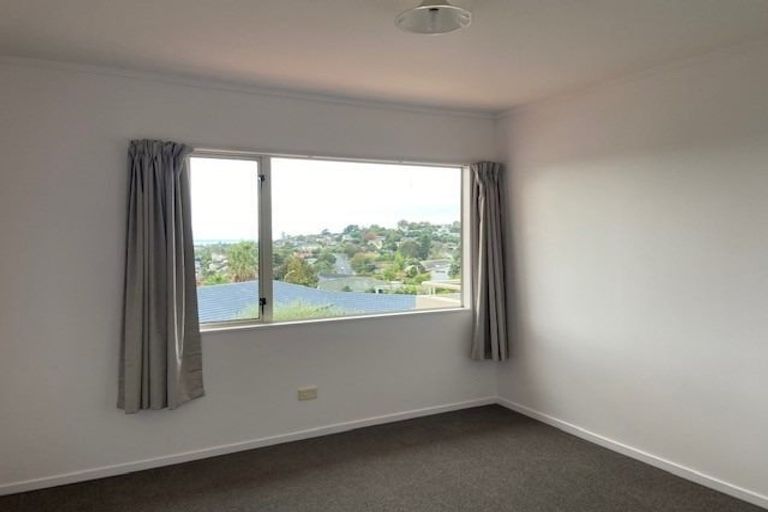 Photo of property in 60a Redwing Street, Browns Bay, Auckland, 0630