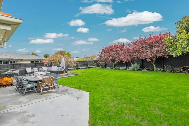 Photo of property in 17 Wisteria Place, Parklands, Christchurch, 8083