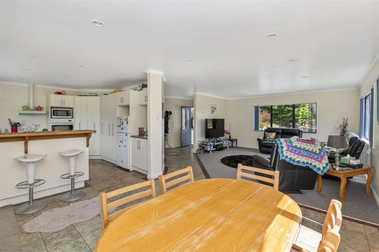 Photo of property in 52 Papaitonga Lake Road, Ohau, Levin, 5570