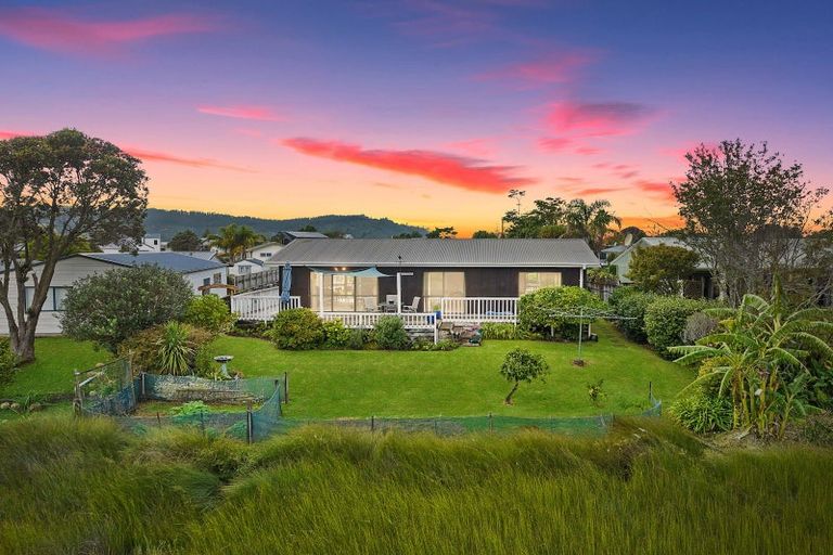 Photo of property in 140b Sharyn Place, Whangamata, 3620