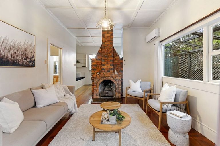 Photo of property in 25a Belle Vue Avenue, Northcote Point, Auckland, 0627