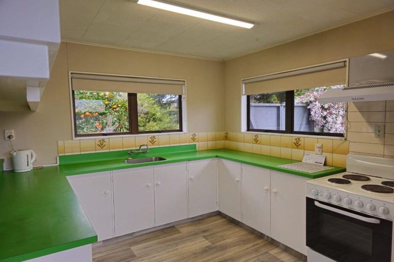 Photo of property in 43 Duckworth Crescent, Greenmeadows, Napier, 4112
