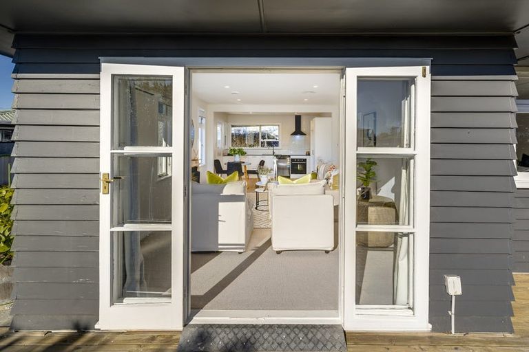 Photo of property in 45 Middle Road, Havelock North, 4130