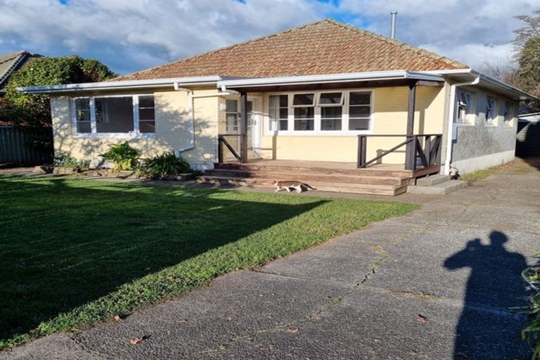 Photo of property in 512 Featherston Street, Roslyn, Palmerston North, 4414